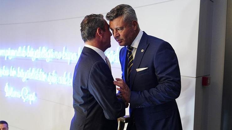 Kaynak:CNN TÜRK Spor Ziyaretle ilgili Fenerbahçe’den kamuoyuna yapılan duyuru şöyle: