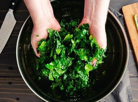Kemik sağlığı söz konusu olduğunda çoğu insanın aklına muhtemelen süt,
