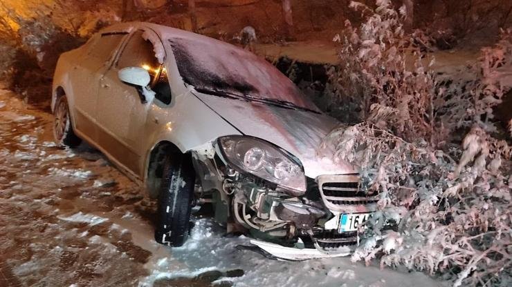 Bursa’da hafif ticari araç ile otomobil çarpıştı: 7 yaralı Yavuz YILMAZ/ İNEGÖL(Bursa), (DHA)- BURSA’nın İnegöl ilçesinde hafif ticari araç