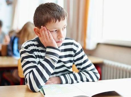 Dikkat eksikliği, özellikle Dikkat Eksikliği ve Hiperaktivite Bozukluğu (DEHB) dünyada