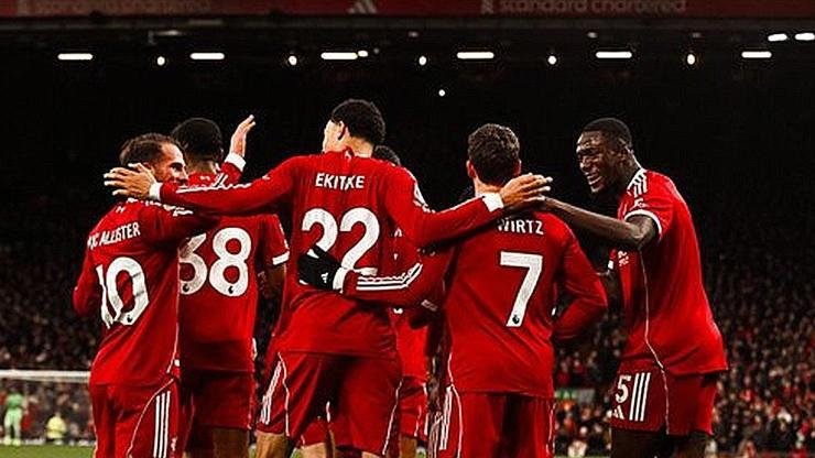 Kaynak:Cnnturk.com İngiltere Premier Lig’in 18’inci haftasında Liverpool, sahasında ağırladığı Wolverhampton’ı