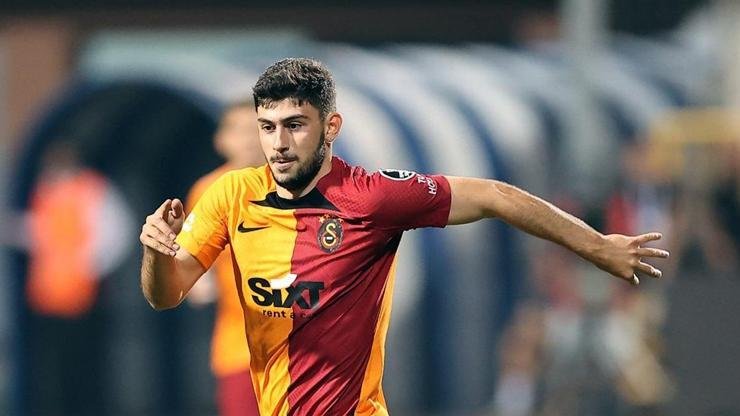 Kaynak:Cnnturk.com Devre arasında Galatasaray tarafından sözleşmesinin feshedilmesine kesin gözüyle bakılan