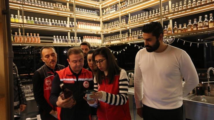 Cavit AKGÜN/MUĞLA, (DHA)-MUĞLA genelinde yılbaşı öncesinde artan gıda ve alkol