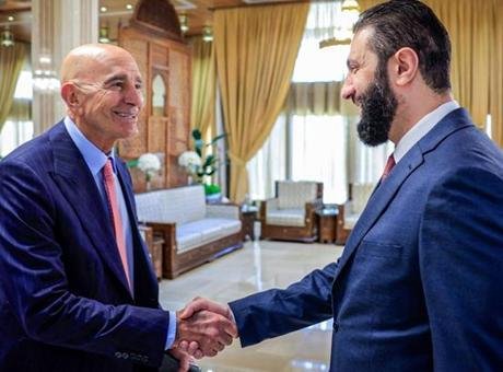 ABD’nin Ankara Büyükelçisi, Suriye Cumhurbaşkanı Şara ile görüştü ABD’nin Ankara Büyükelçisi ve Suriye Özel Temsilcisi Tom Barrack, ABD