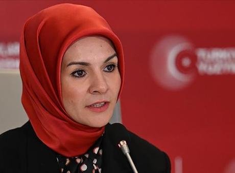 Aile ve Sosyal Hizmetler Bakanı Mahinur Özdemir Göktaş, İstanbul Büyükşehir