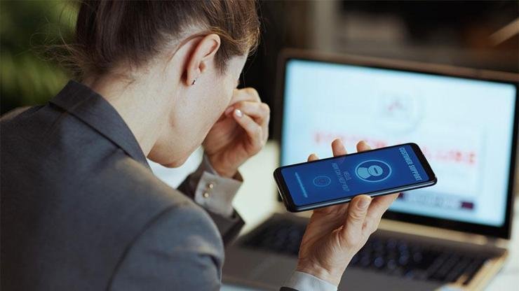 Bir aramayla başlıyor: Dijital çağın gizli sorunu Kaynak: DHA İnternette yapılan birkaç arama, çoğu zaman rahatlatmak yerine