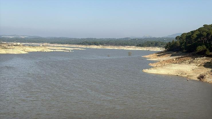 Bodrum’da yağışlar barajları doldurmadı, yer altı suları tükeniyor Fırat AKAY/BODRUM(Muğla),(DHA)-MUĞLA’nın Bodrum ilçesinde düşen yağışların içme suyu sağlayan barajların