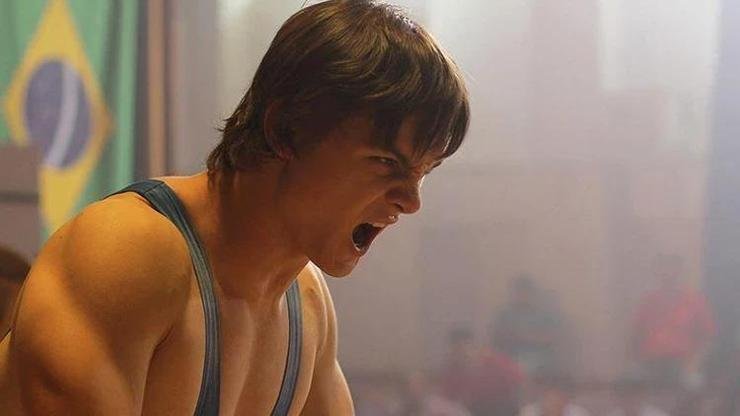 Kaynak:Cnnturk.com Cep Herkülü: Naim Süleymanoğlu filminin yönetmen koltuğunda Özer Feyzioğlu