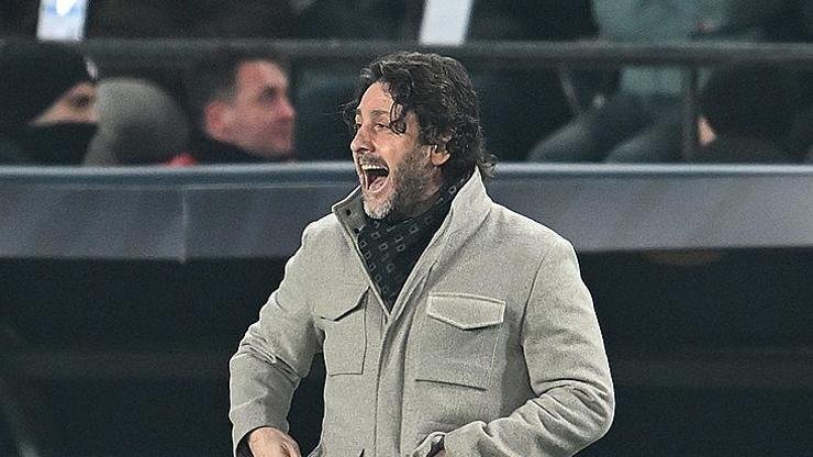 Kaynak:Cnnturk.com Turkcell Süper Kupa yarı finalinde Galatasaray‘a 4-1 mağlup olan