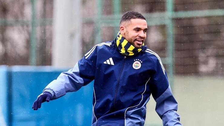 Teknik Direktör Domenico Tedesco yönetiminde Fenerbahçe Can Bartu Tesisleri’nde gerçekleşen