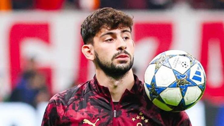 Galatasaray’da Yusuf Demir’den yönetimi ÅŸoke eden istek Kaynak:Fanatik Sarı-kırmızılı kulüp, devre arası kadro temizliÄŸine hazırlanırken 22 yaşındaki