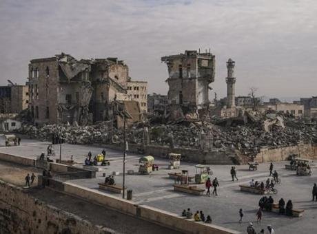 Halep Valisi: SDG sivillerin çevresine ateÅŸ açarak geçiÅŸleri engelliyor Suriye’nin Halep İli Valisi Azzam el-Garip, terör örgütü PYD/SDG’nin Deyr