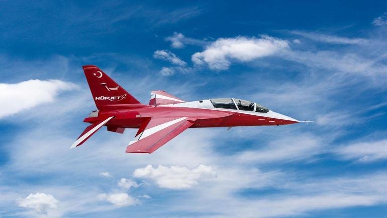 Kaynak:CNN TÜRK Türkiye’nin ilk milli jet eğitim uçağı HÜRJET, bu