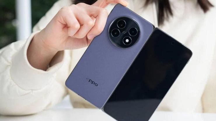 Katlanabilir telefonda 200MP sensor Kaynak:Donanım Günlüğü Gelen bilgilere göre cihaz, sektörde bir ilk olarak