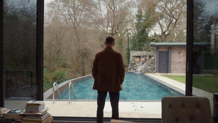 Kadrosunda Yılmaz Erdoğan&nbsp;ile birlikte&nbsp;Hazar&nbsp;Ergüçlü, Selma&nbsp;Ergeç, Kubilay Aka, Rıza Kocaoğlu, Sera&nbsp;Kutlubey,