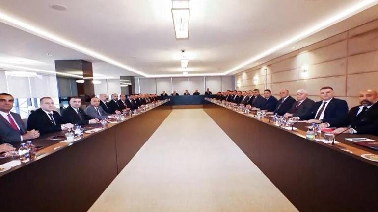 Kaynak:CNN TÜRK Metal sektöründeki yaklaşık 150 bin işçiyi ilgilendiren toplu