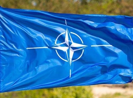 NATOAskeri Komite Başkanı Amiral Giuseppe Cavo Dragone başkanlığındakiNATOGenelkurmay Başkanları Toplantısı