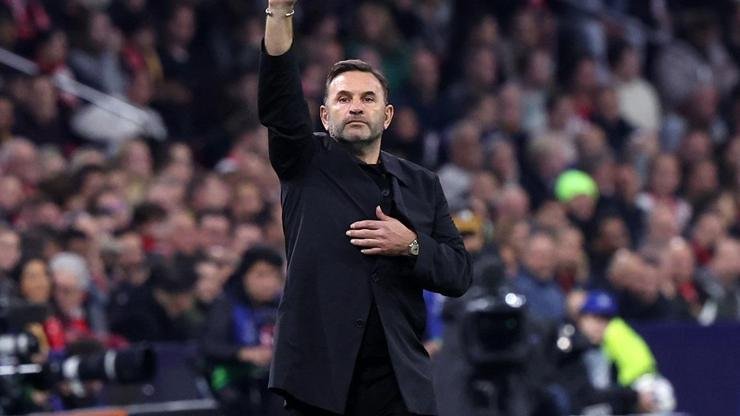 Kaynak:Cnnturk.com Turkcell Süper Kupa yarı finalinde Galatasaray, Trabzonspor’u 4-1 mağlup