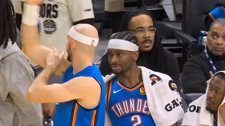 Oklahoma City Thunder, eksik Golden State Warriors karşısında farka gitti Kaynak:AA Chase Center’da oynanan maçta 30 sayı, 7 asistlik performansıyla