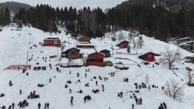 Çamlıhemşin Kaymakamlığı ve Çamlıhemşin Belediye Başkanlığınca ilçenin&nbsp;turizm&nbsp;merkezi Ayder Yaylası’nda organize