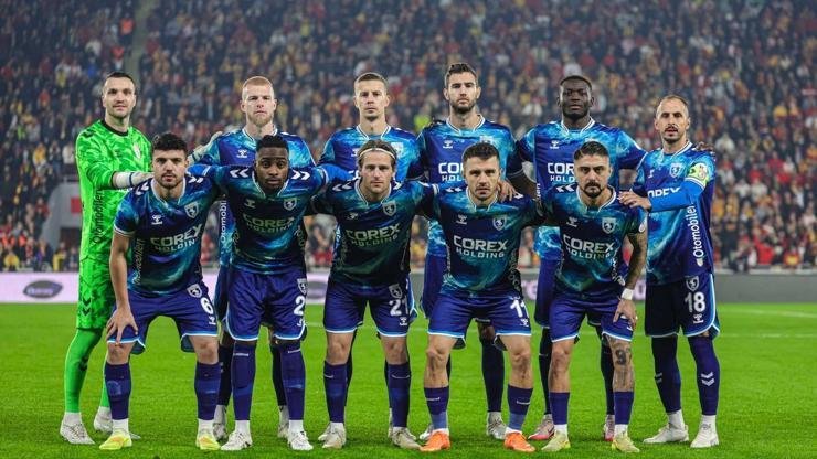 Kaynak: DHA Kırmızı-beyazlı kulüp, Bodrumspor forması giyen Cenk Şen ile