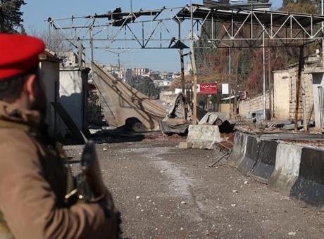 Mahalle sakinlerinden Abir Musa, YPG/SDG mensuplarının tünel kazmak amacıyla mahalleye