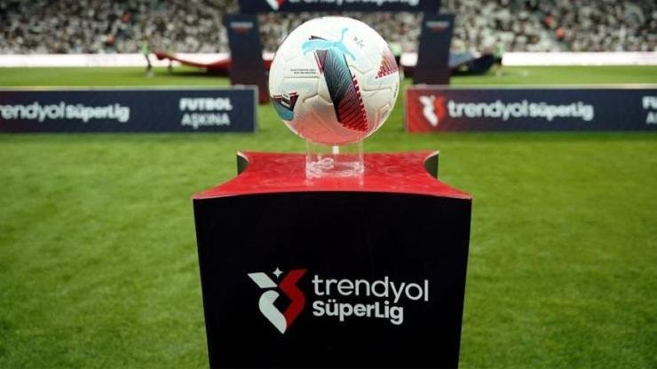 TFF, harcama limitlerini duyurdu! Fenerbahçe, Galatasaray, Beşiktaş, Trabzonspor… Kaynak:Cnnturk.com TFF Kulüp Lisans Kurulu, 2025-2026 Sezonu Süper Lig Takım