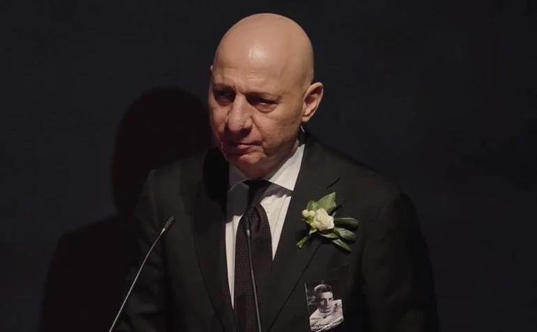 Harbiye Muhsin Ertuğrul Sahnesi’nde yapılan törende konuşan ailesi ve dostları,&nbsp;usta
