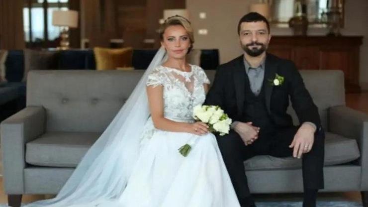 Kaynak:Cnnturk.com Vildan Atasever ve Mehmet Erdem‘in oğlu, çiftin sevgi dolu