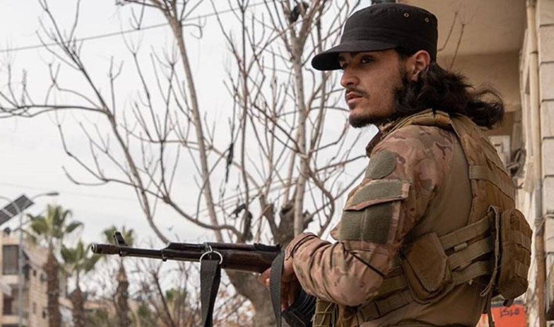 SURİYE SAVUNMA BAKANLIĞI’NDAN YPG/SDG’NİN ÇEKİLMESİNE İLİŞKİN AÇIKLAMA Suriye Savunma Bakanlığı,