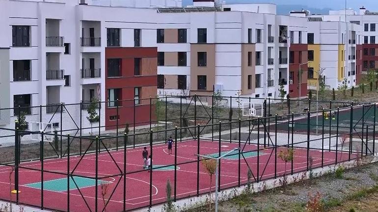 Kaynak:CNN TÜRK 500 Bin Konut Projesi’nde kura çekim süreci devam