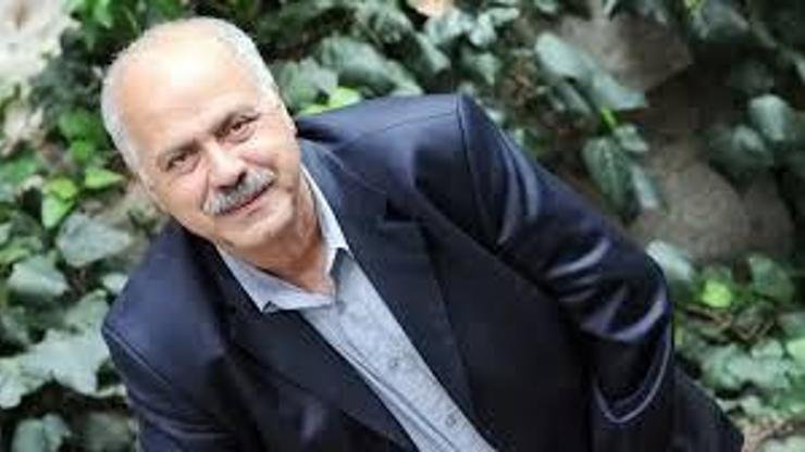 Kaynak:Cnnturk.com Ali Tutal, evinde fenalaşmasının ardından kaldırıldığı hastanede yoğun bakıma