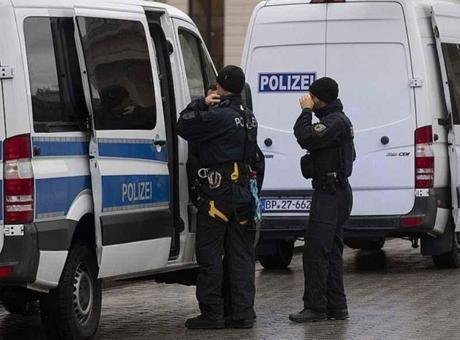 Almanya’da bir yolcu treninde Türk kondüktör saldırıya uğradı. Alman medyasında