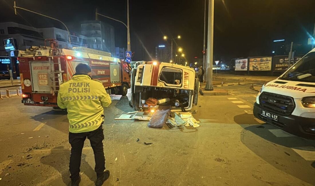 Kazada devrilen ambulanstabulunan sağlık çalışanları K.B., N.B. ve E.K. ile