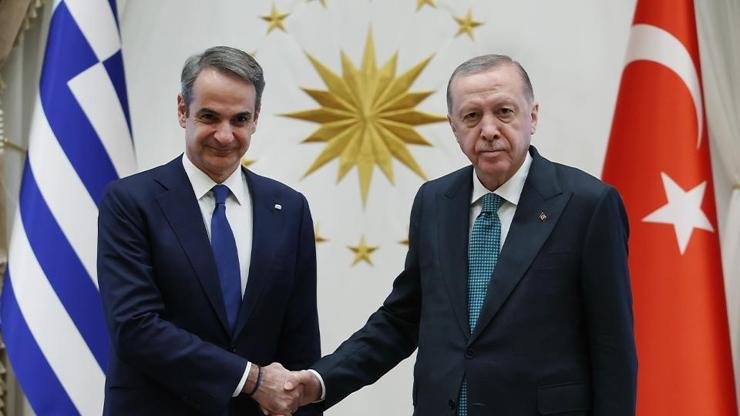 Ankara-Atina arasında tespih diplomasisi: Yunanistan basınında gündem oldu Kaynak:Milliyet Yunanistan Başbakanı Kiryakos Miçotakis, geçen yıl sürekli ertelediği Ankara