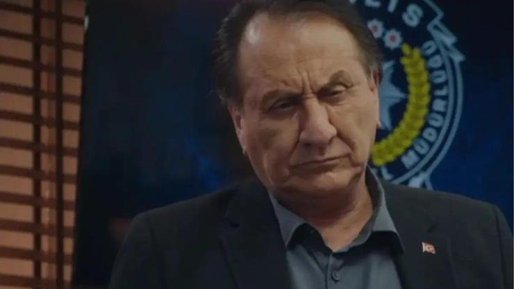 Kaynak:Cnnturk.com Arka Sokaklar yeni bölüm fragmanı araştırılıyor. Arka Sokaklar dizisinin