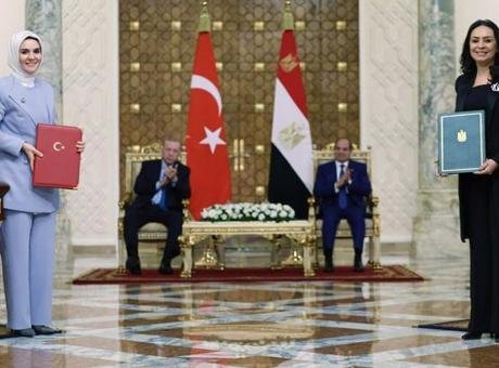 Aile ve Sosyal Hizmetler Bakanı Mahinur Özdemir Göktaş sosyal medya