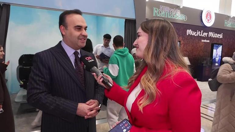 Bakan Kacır’dan CNN TÜRK’te önemli açıklamalar Bakan Kacır’ın açıklamalarından öne çıkanlar şöyle: İki yıldır Cumhurbaşkanlığı Külliyesi’nde