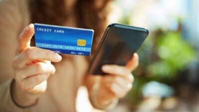 Kaynak:Kanal D FARKINDA BİLE OLMAYABİLİRSİNİZ Birçok kişi, adına tanımlanan kredi