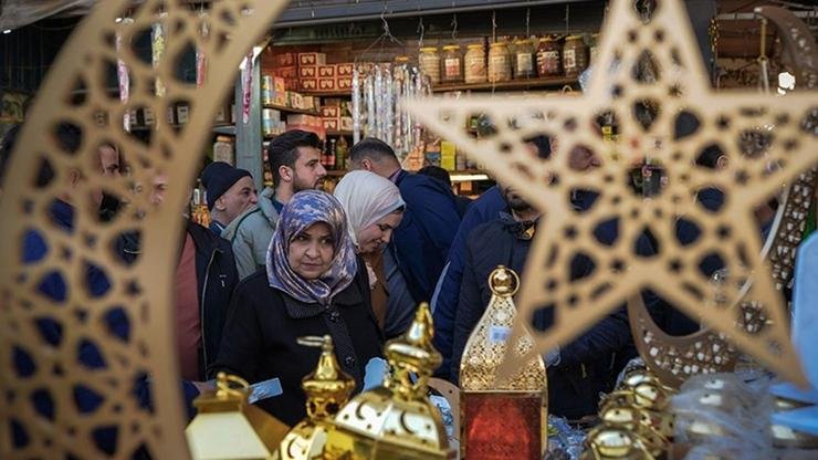 Kaynak:AA Suudi Arabistan Yüksek Mahkemesinden yapılan yazılı açıklamada, ramazan hilalinin