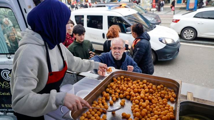 ANTALYA, (DHA)- ANTALYA Büyükşehir Belediyesi, Berat Kandili vesilesiyle kent genelindeki