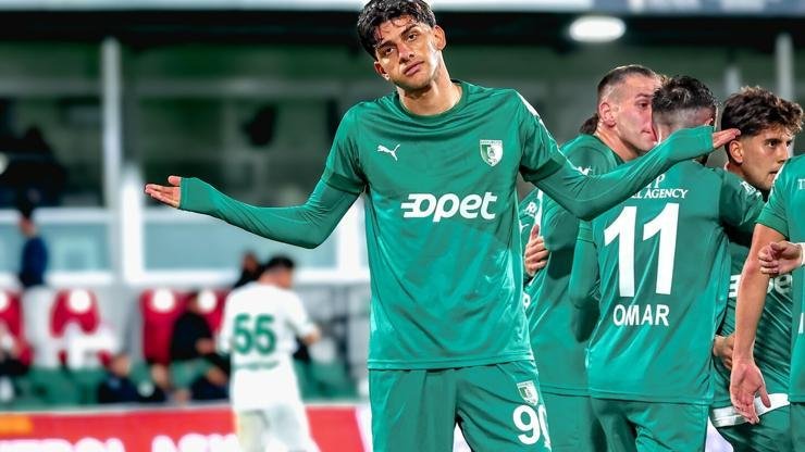 Bodrum FK’yı gençleri sırtladı BODRUM, (DHA)-1’inci Lig’de evinde Serikspor’u 3-0 yenerek Süper Lig yarışında