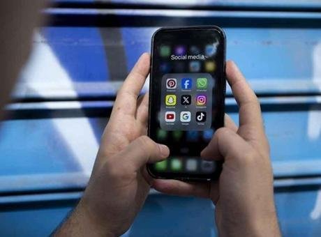 Dünyanın en büyük sosyal medya şirketleri, bu yıl çocuklara yönelik