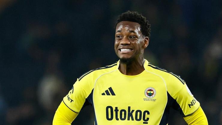 Fenerbahçe Kulübü’nden yapılan açıklama şu şekilde: “Profesyonel Futbol A Takım