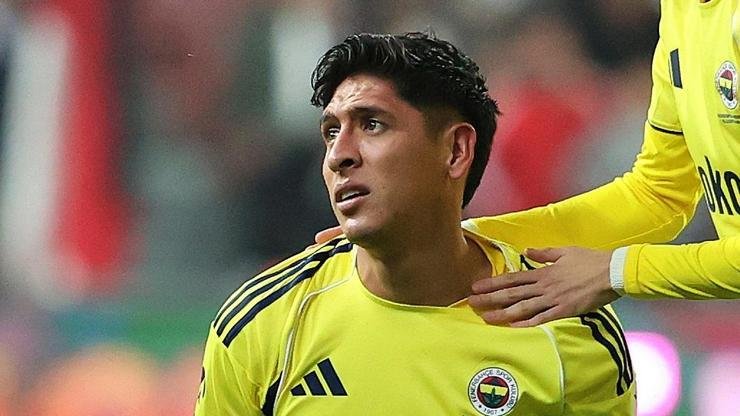 Kaynak:Cnnturk.com Fenerbahçe’nin Meksikalı orta saha oyuncusu Edson Alvarez, cerrahi operasyon