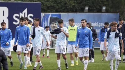 FIFA, Adana Demirspor’a bir kez daha puan silme cezası verdi Kaynak:AA FIFA Disiplin Komitesi, Trendyol 1. Lig ekibi Adana Demirspor’a