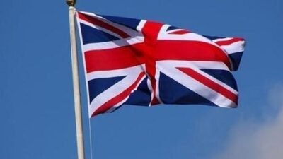 İngiltere’nin Tahran Büyükelçiliği, “bölgesel riskler ve güvenlik durumu” gerekçe gösterilerek