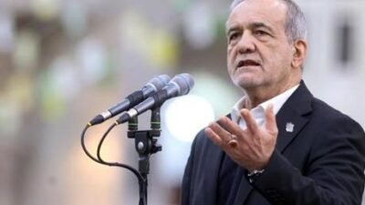 Entekhab haber sitesine göre, Pezeşkiyan, ülkesinin din adamları ile bir