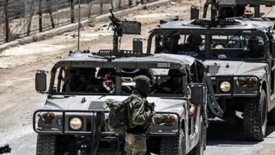 İsrail ordusu Suriye topraklarında ilerliyor! 30 araçlık konvoy Kuneytra’da İsrail ordusu 30 askeri araçla, Suriye’nin güneyindeki Kuneytra ili kırsalındaki