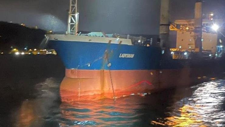 İstanbul Boğazı’nda sürüklenen yük gemisi kurtarıldı Kaynak: DHA İstanbul Boğazı Keçilik Koyu açıklarında Bulgaristan’a seyreden ‘LADY